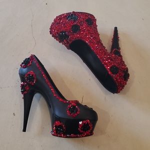 GASOLINE GLAMOUR LADY BUG SHOES RHINESTONES 🐞🐞🐞